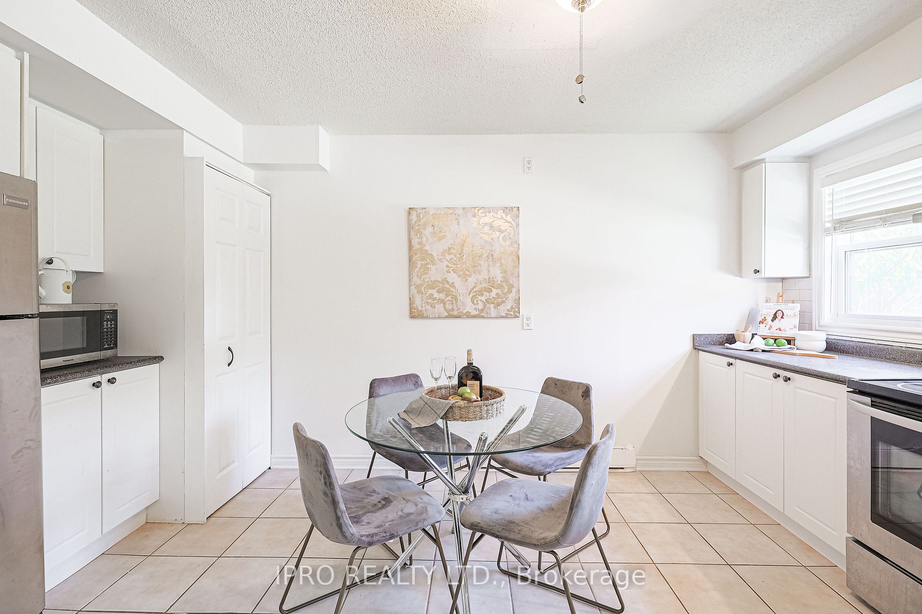 530 Falgarwood Drive, #7