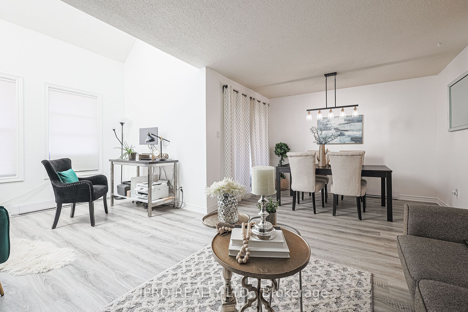 530 Falgarwood Drive, #7
