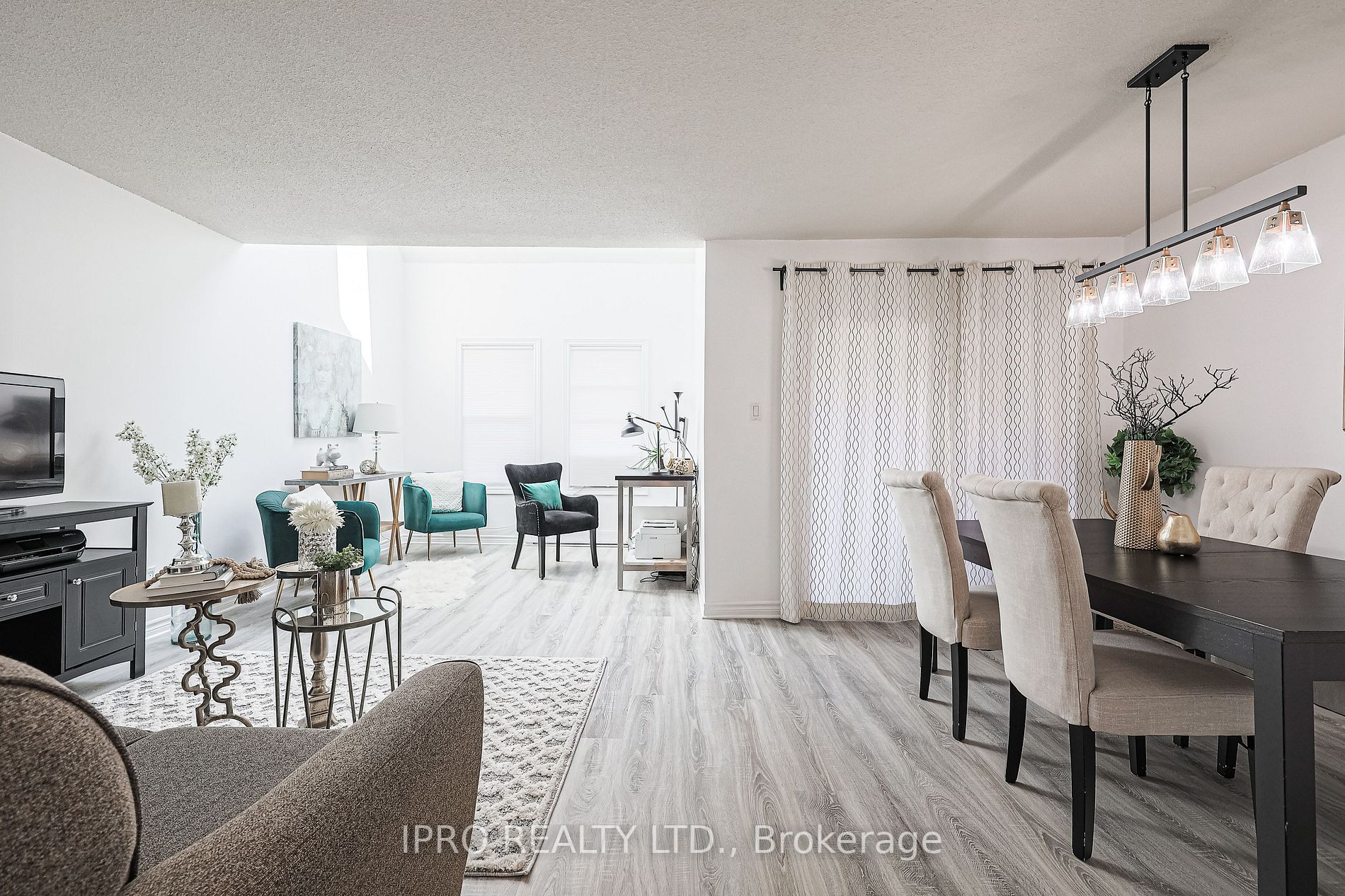 530 Falgarwood Drive, #7