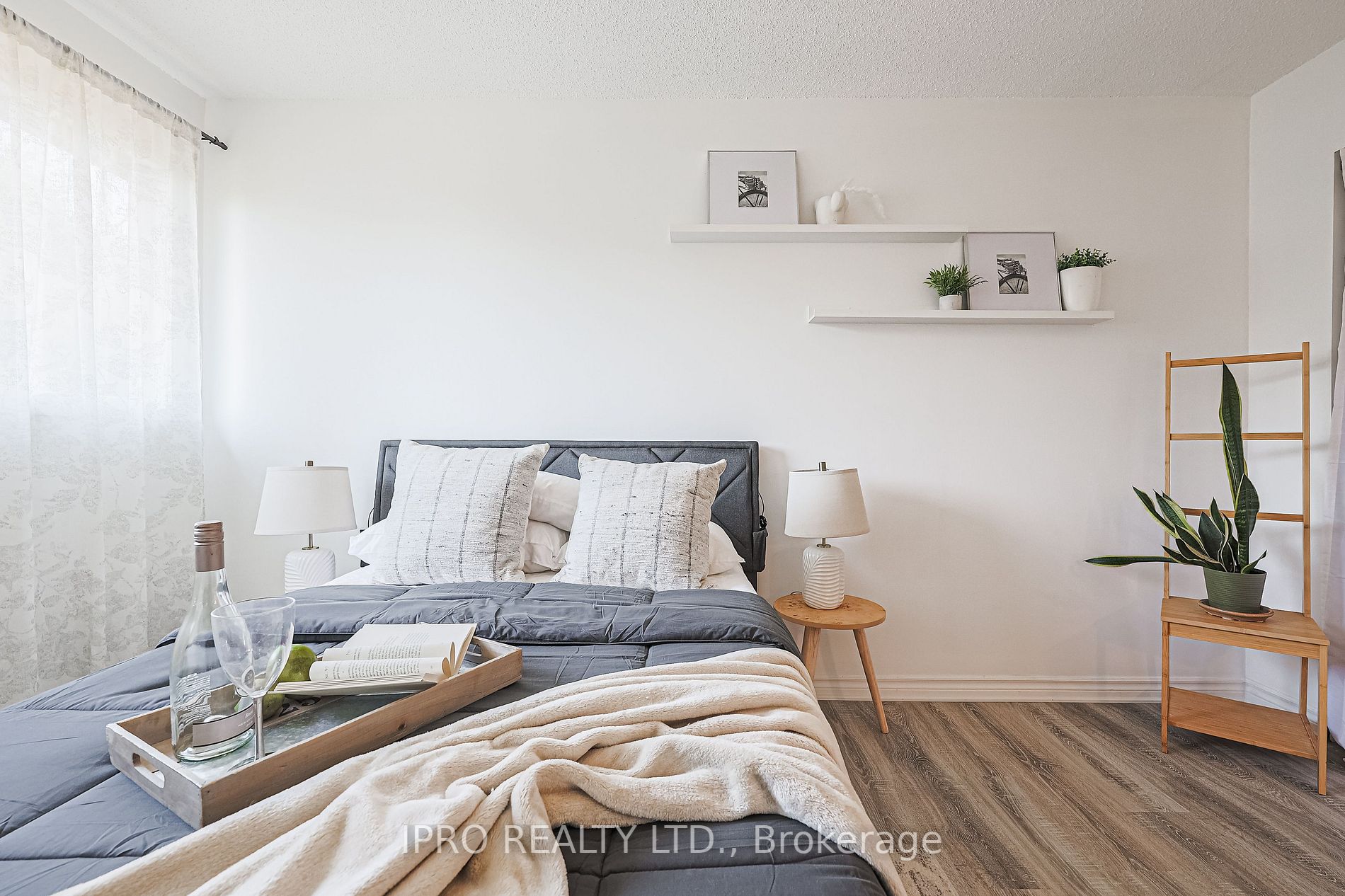 530 Falgarwood Dr, #7