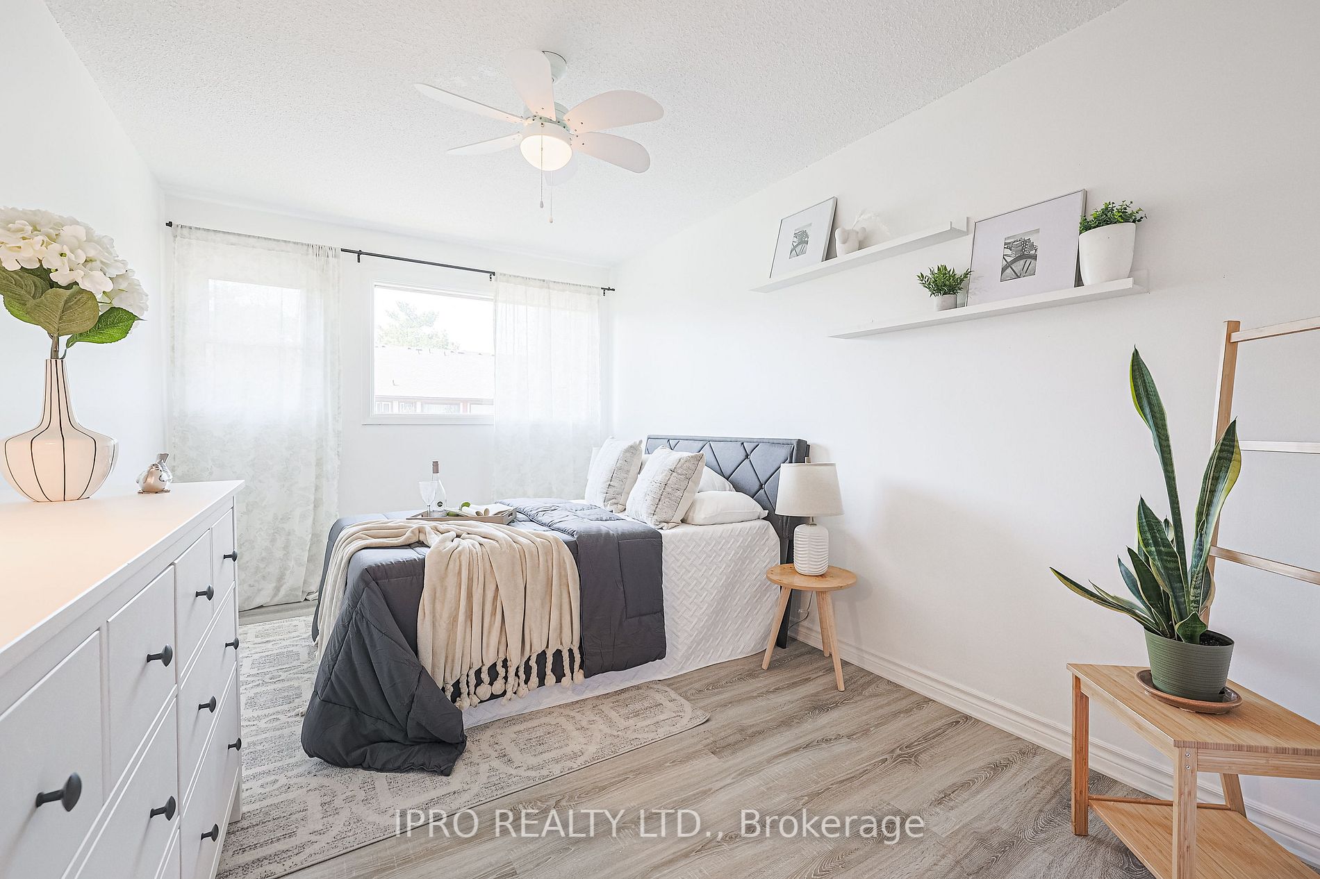 530 Falgarwood Dr, #7
