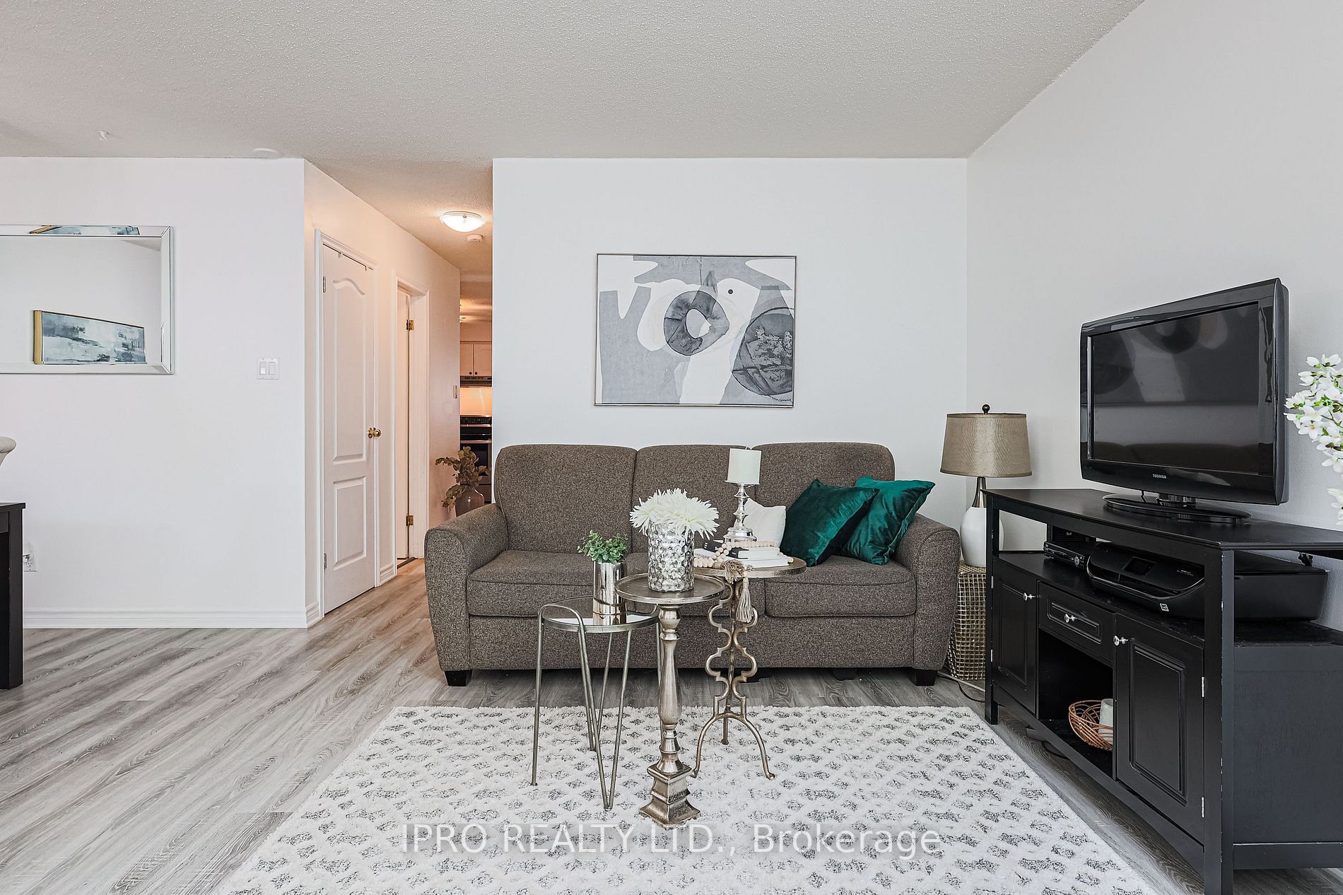 530 Falgarwood Drive, #7