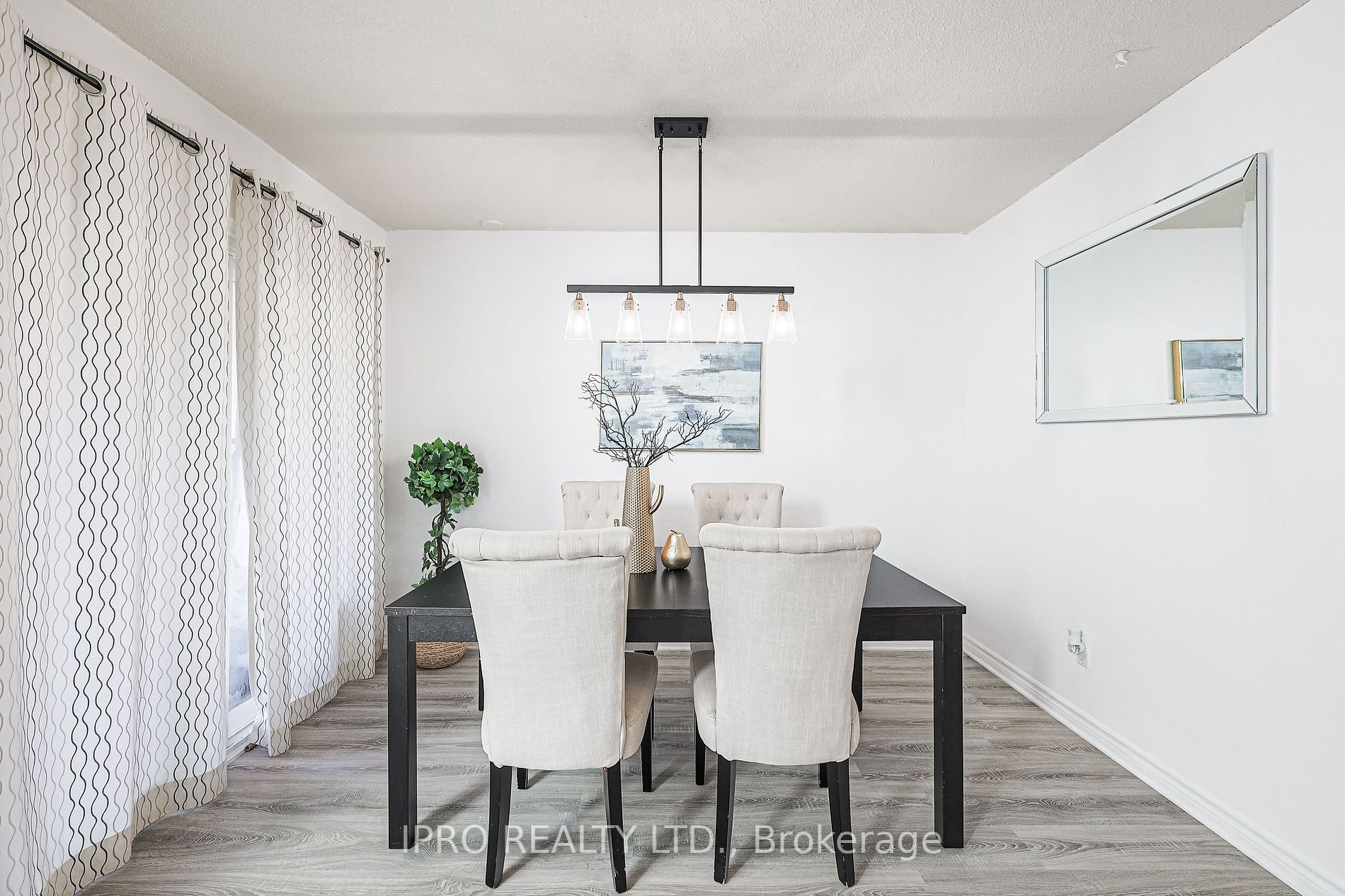 530 Falgarwood Drive, #7