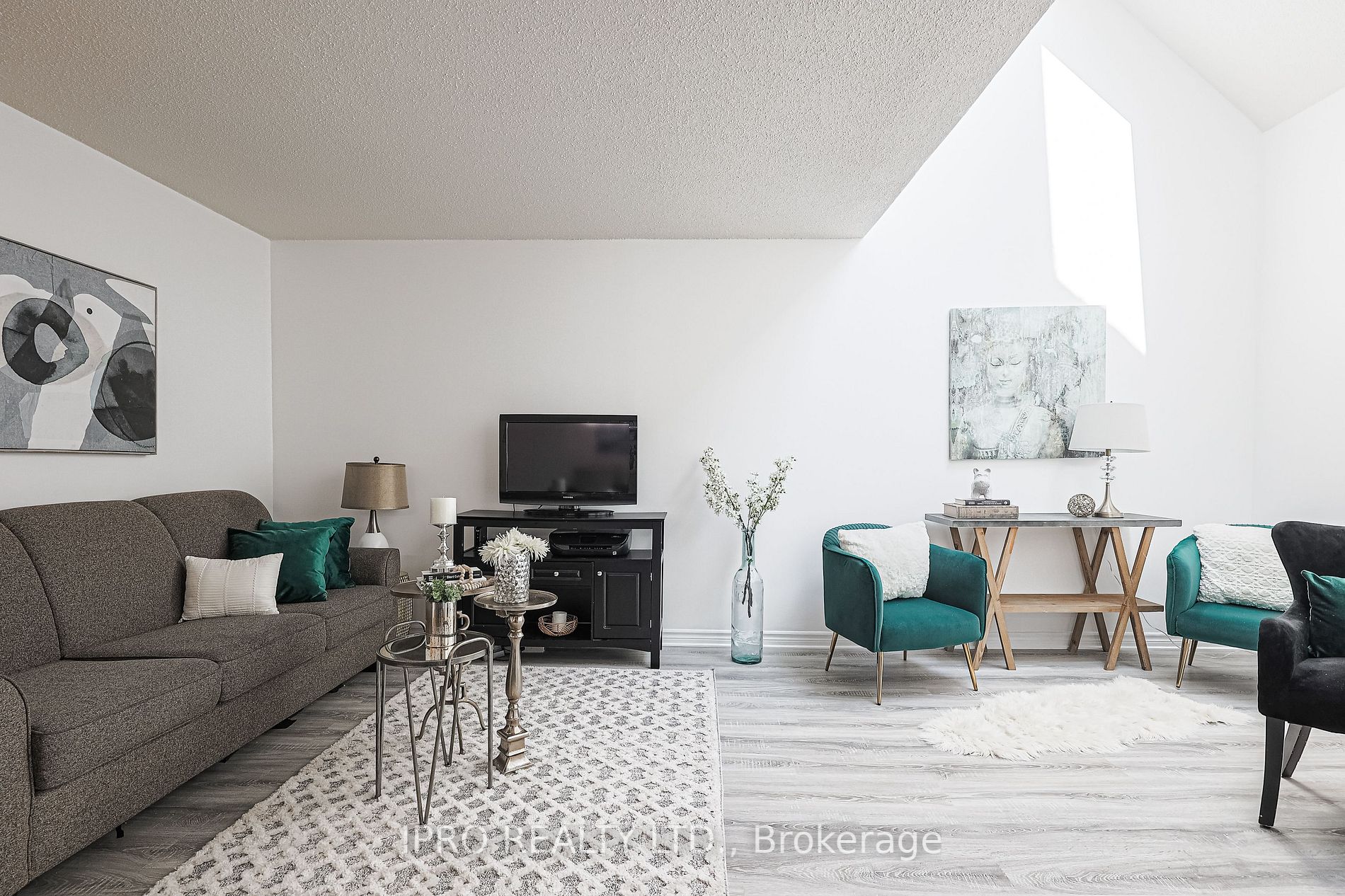 530 Falgarwood Drive, #7