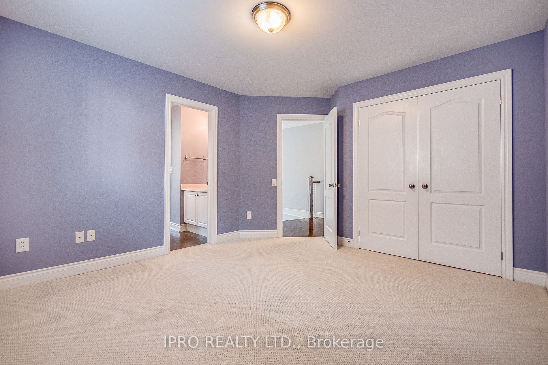 3313 Mistwell Crescent