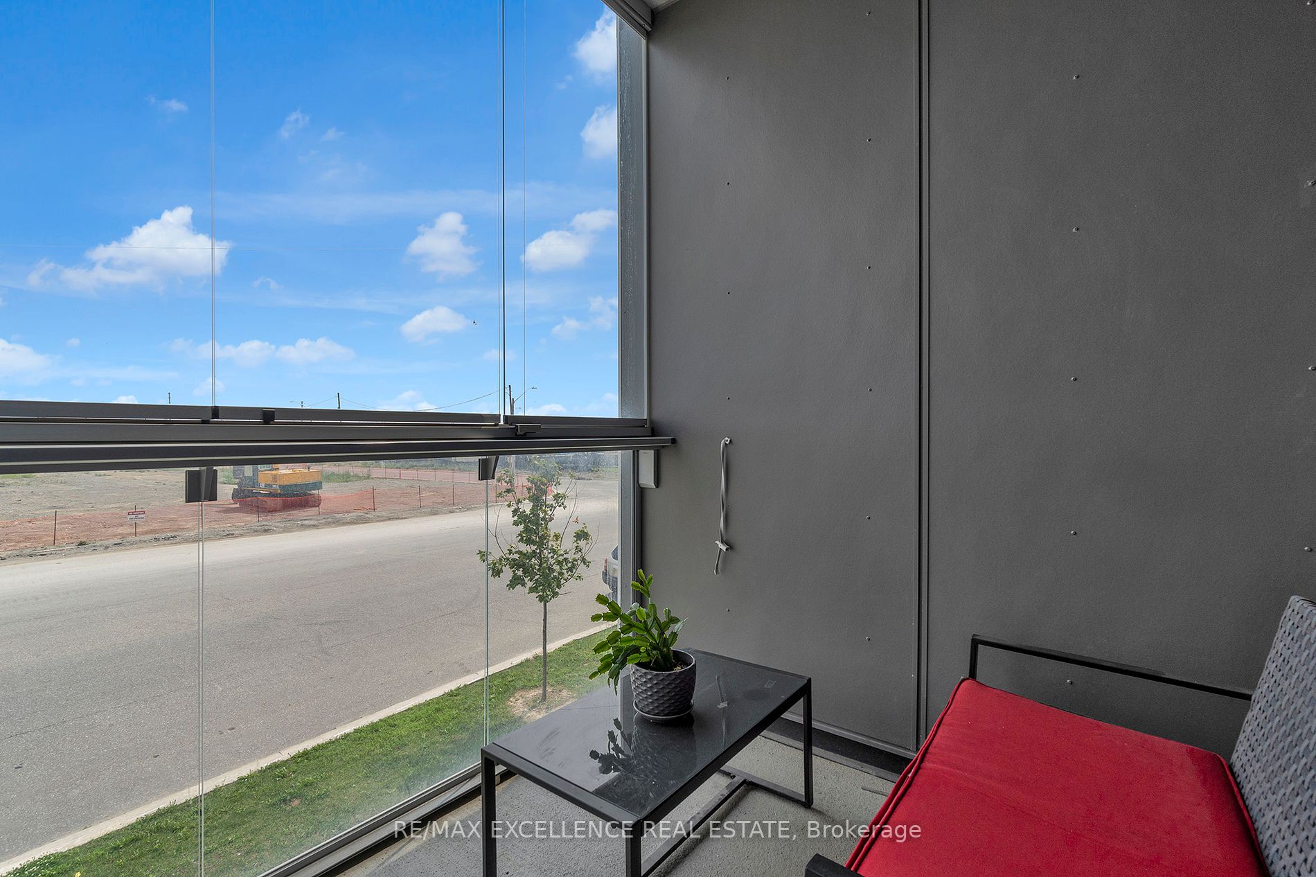 200 Lagerfeld Drive, #215