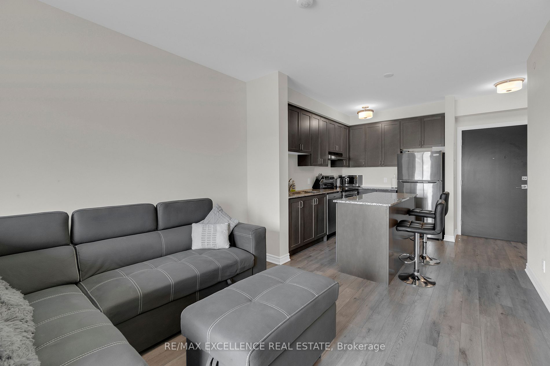 200 Lagerfeld Drive, #215
