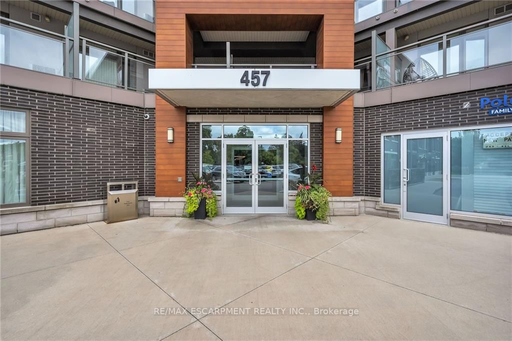 457 Plains Rd E, #319
