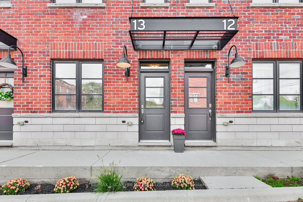 70 Plains Road W, #13