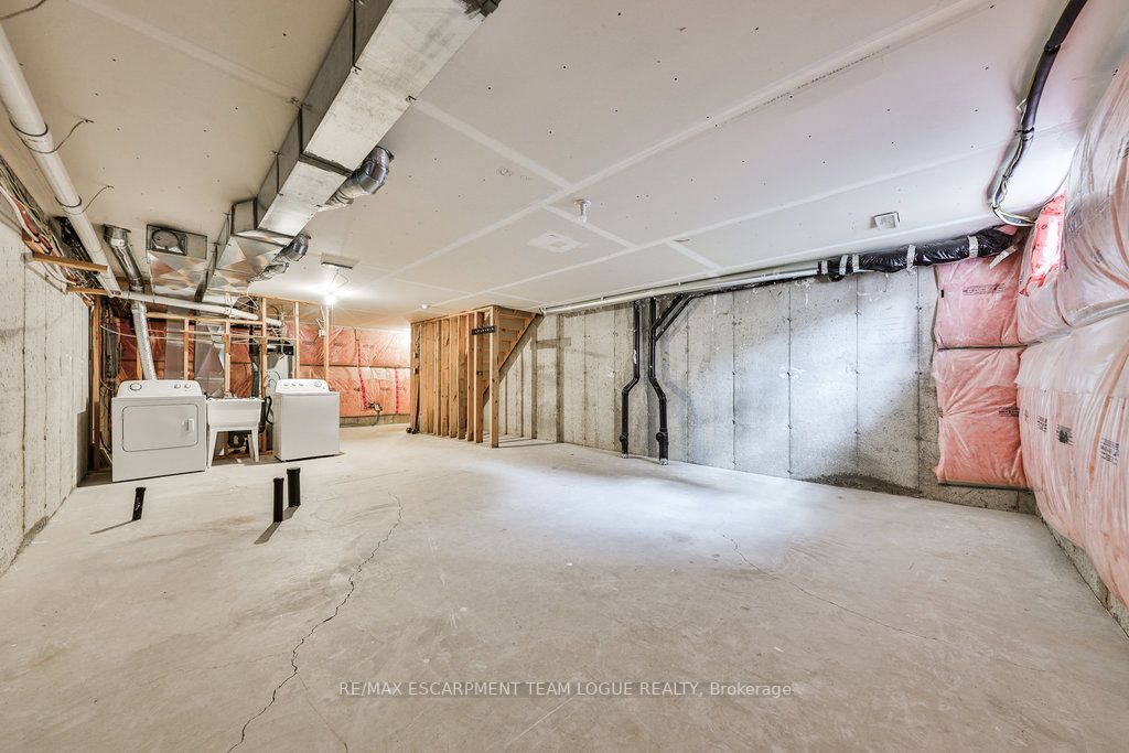 70 Plains Road W, #13
