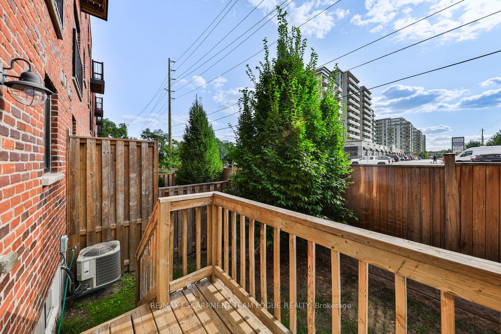 70 Plains Road W, #13