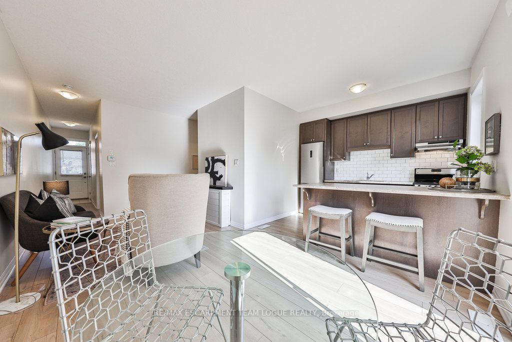 70 Plains Road W, #13