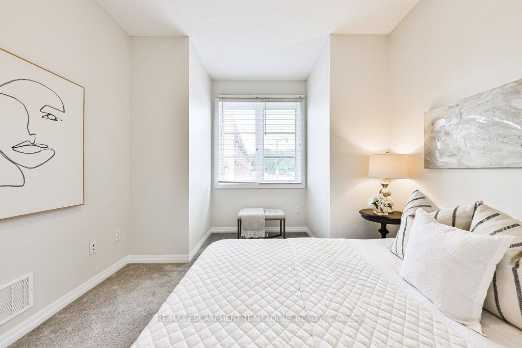 70 Plains Road W, #13