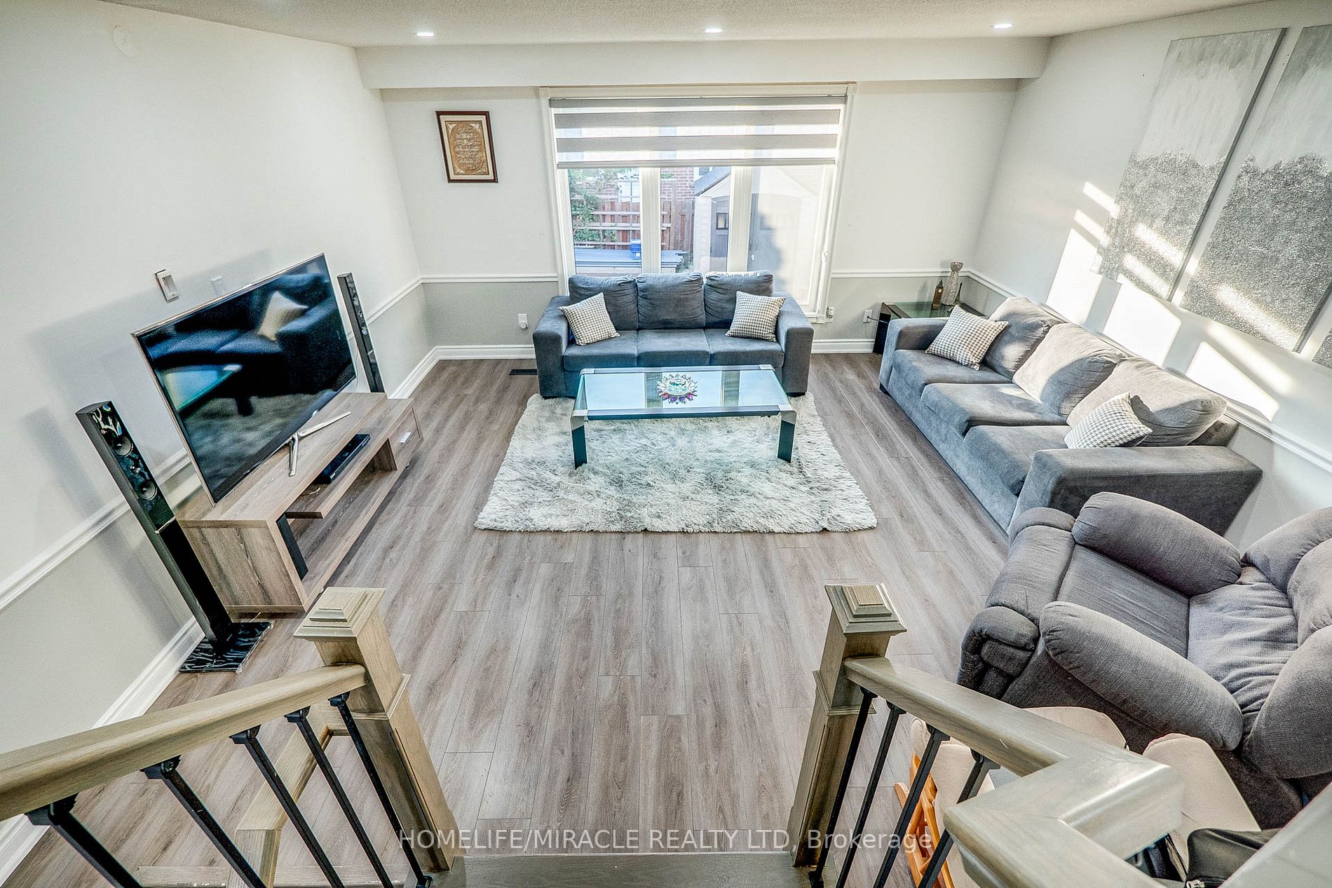 25 Hockley Path