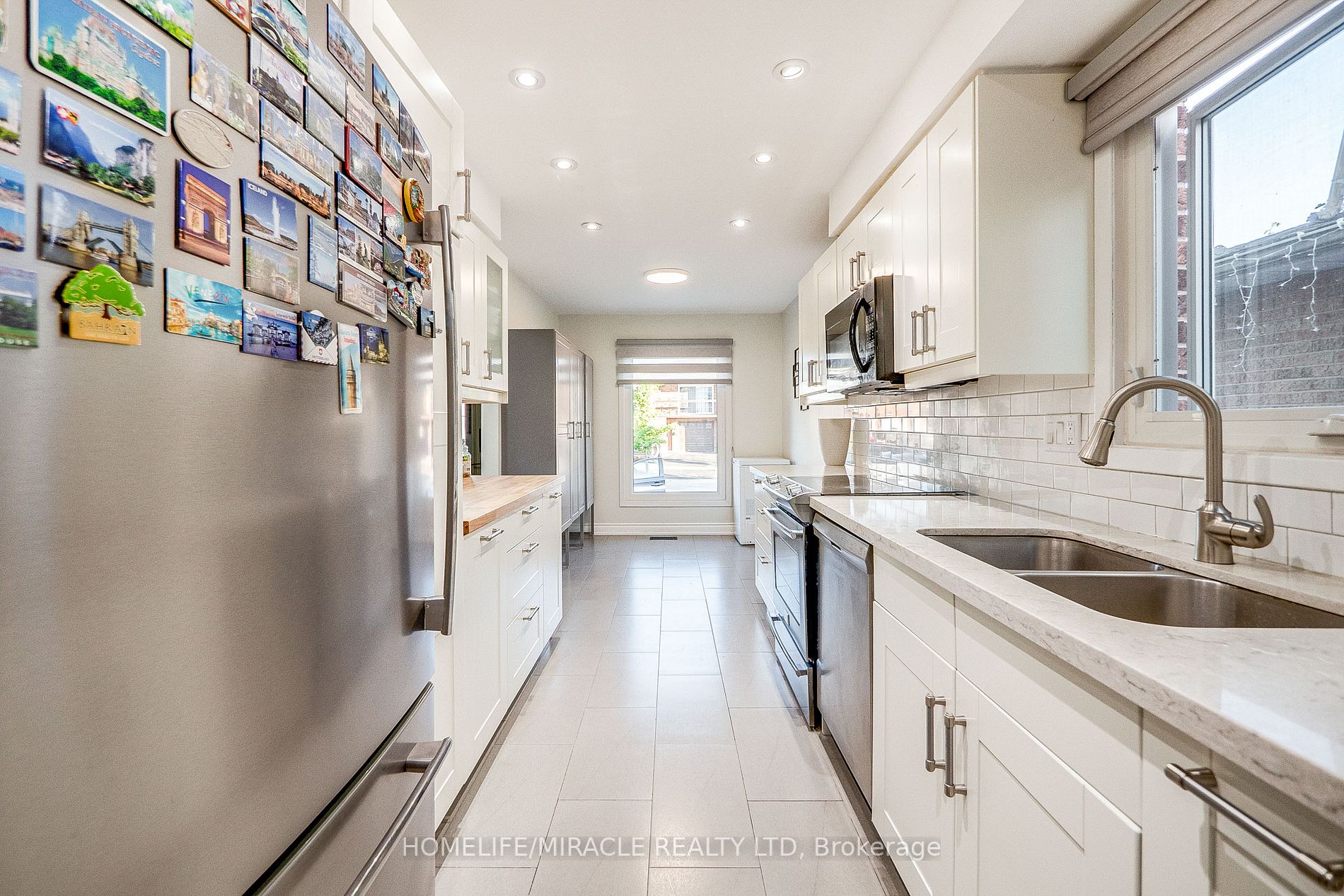 25 Hockley Path
