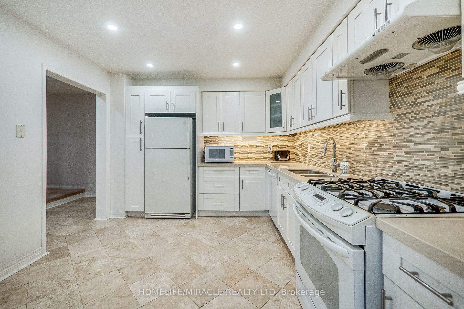 70 Wickstead Court, #53