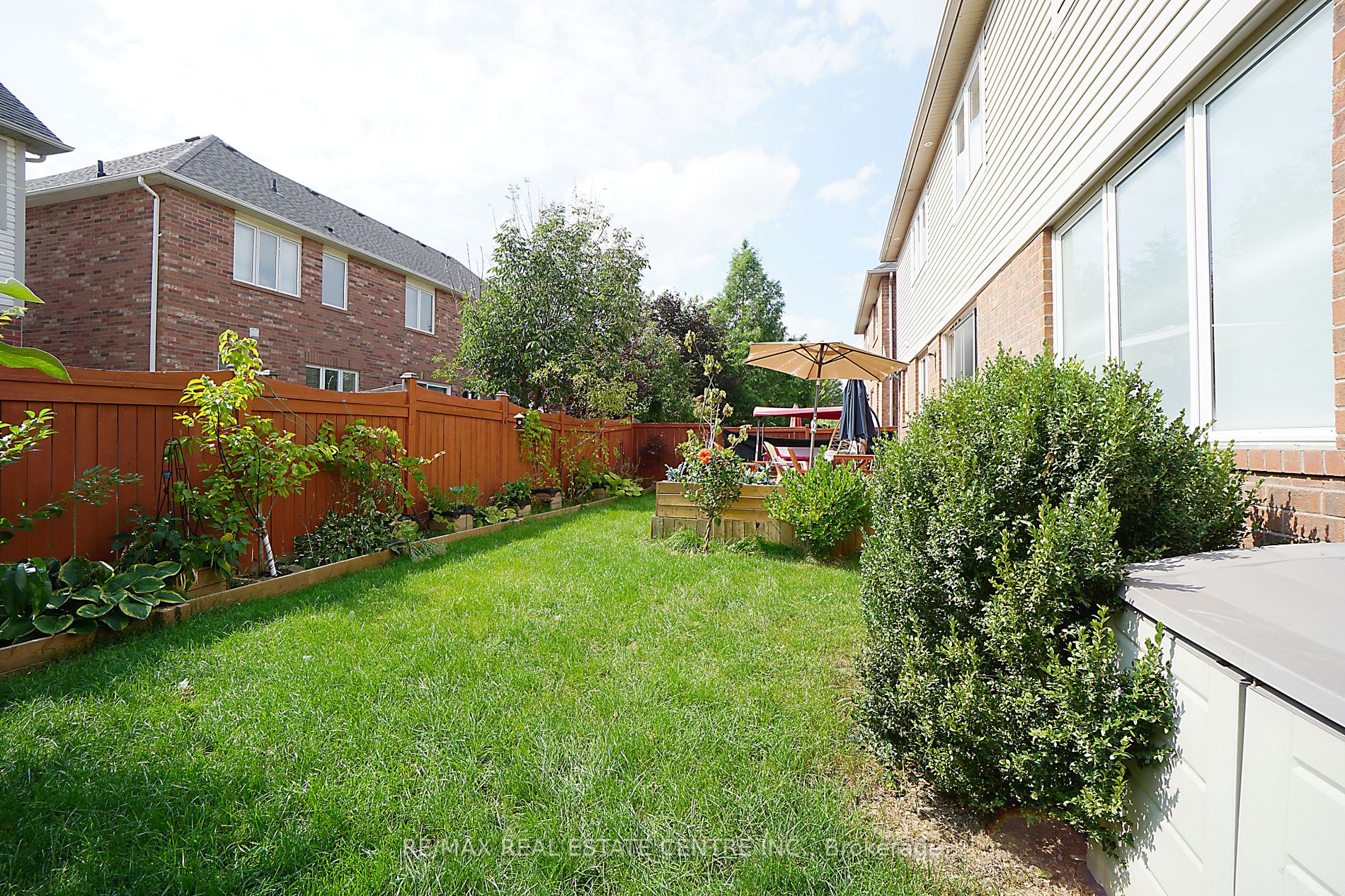 956 Mcneil Dr