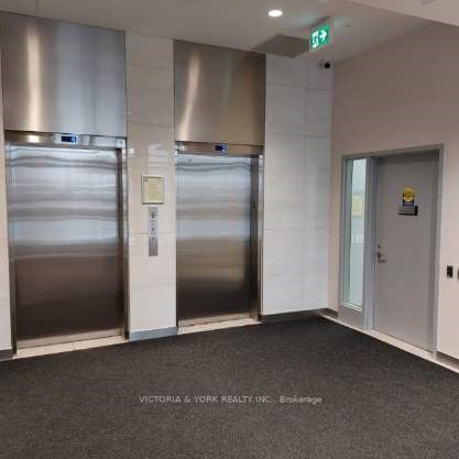 3385 Dundas St W, #208
