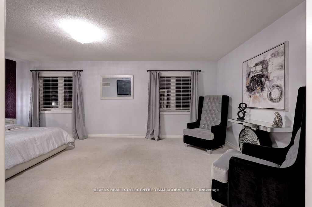 45 Interlacken Dr