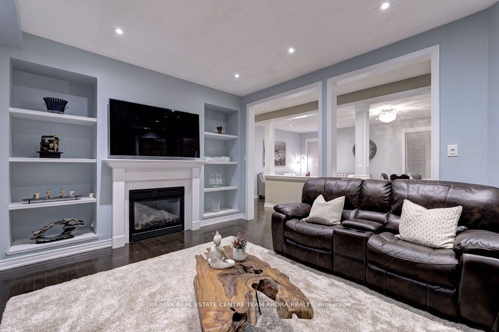 45 Interlacken Dr