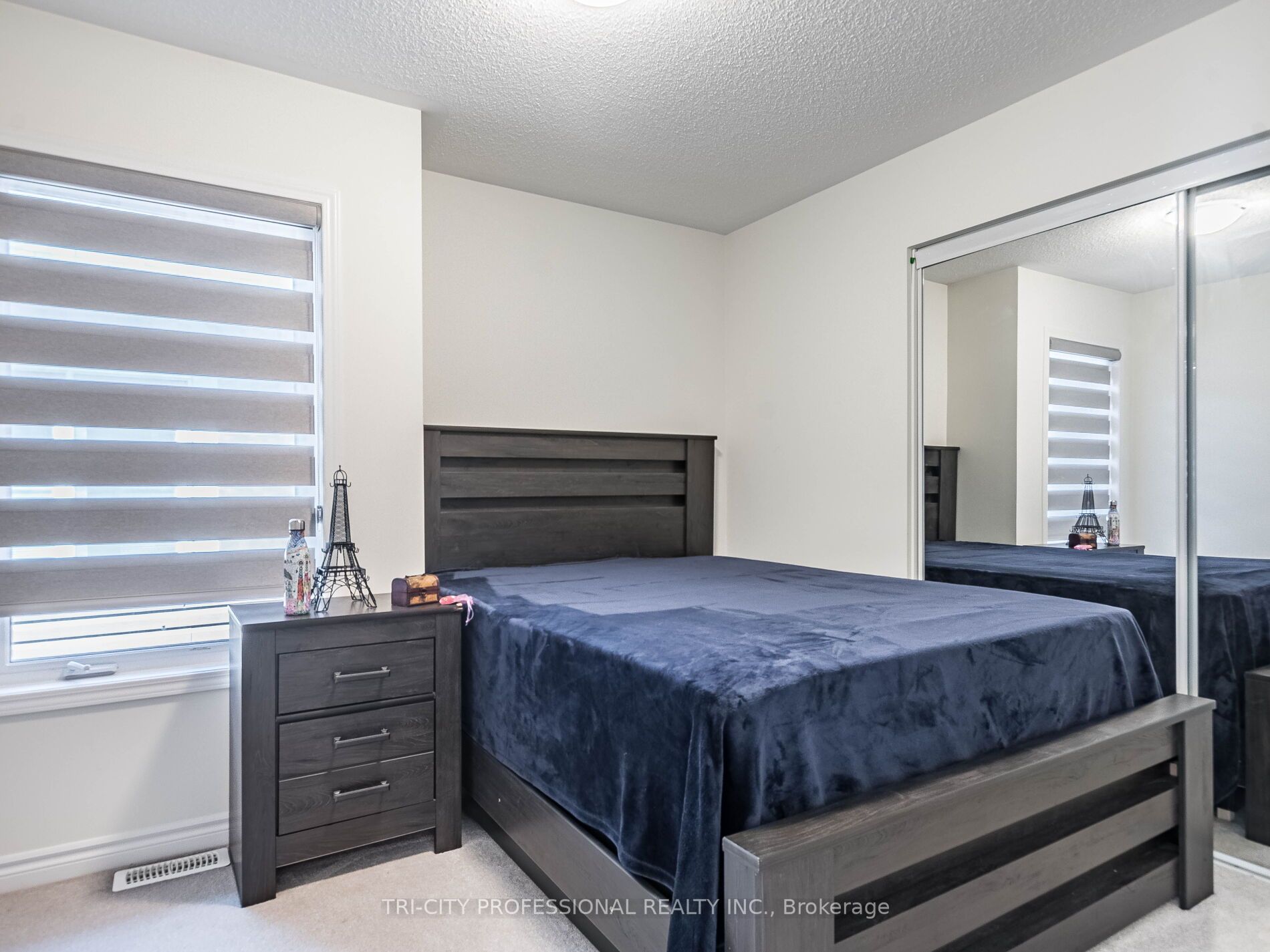 632 Kennedy Circ W