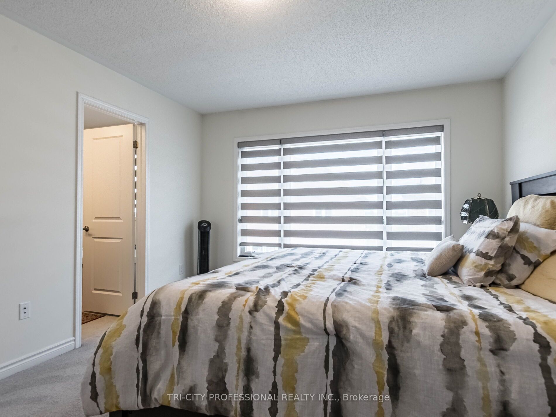 632 Kennedy Circ W
