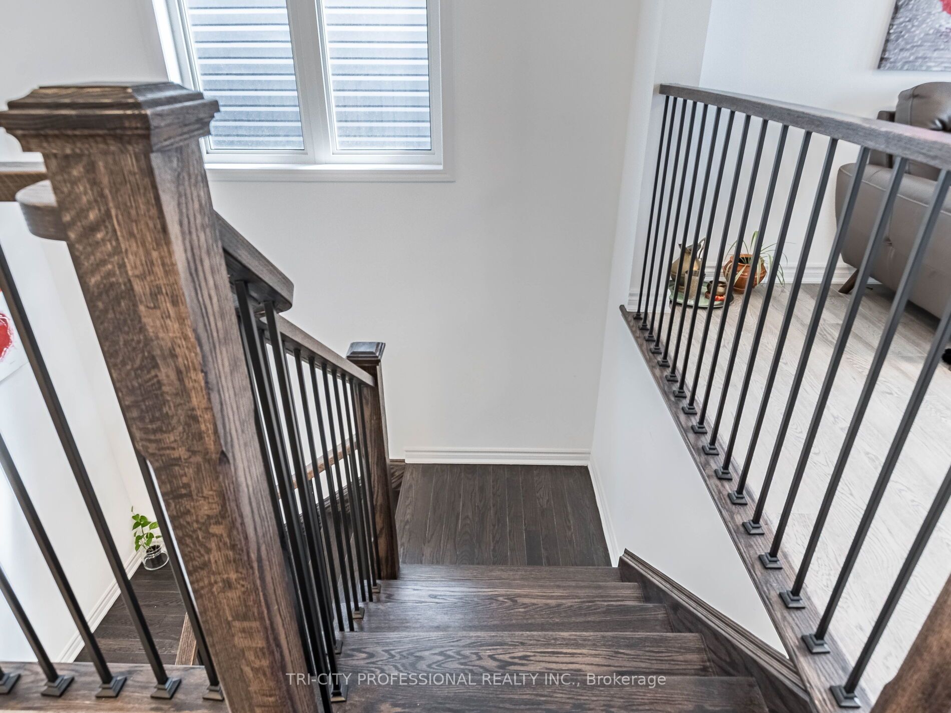 632 Kennedy Circ W