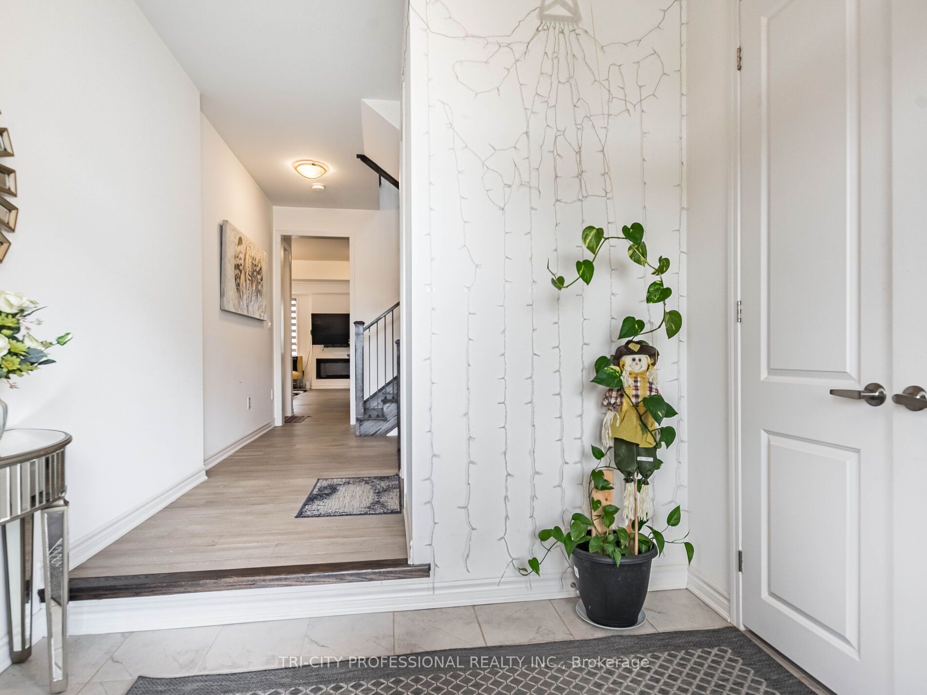 632 Kennedy Circ W