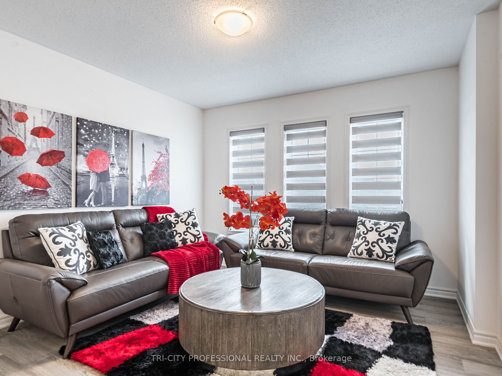 632 Kennedy Circ W