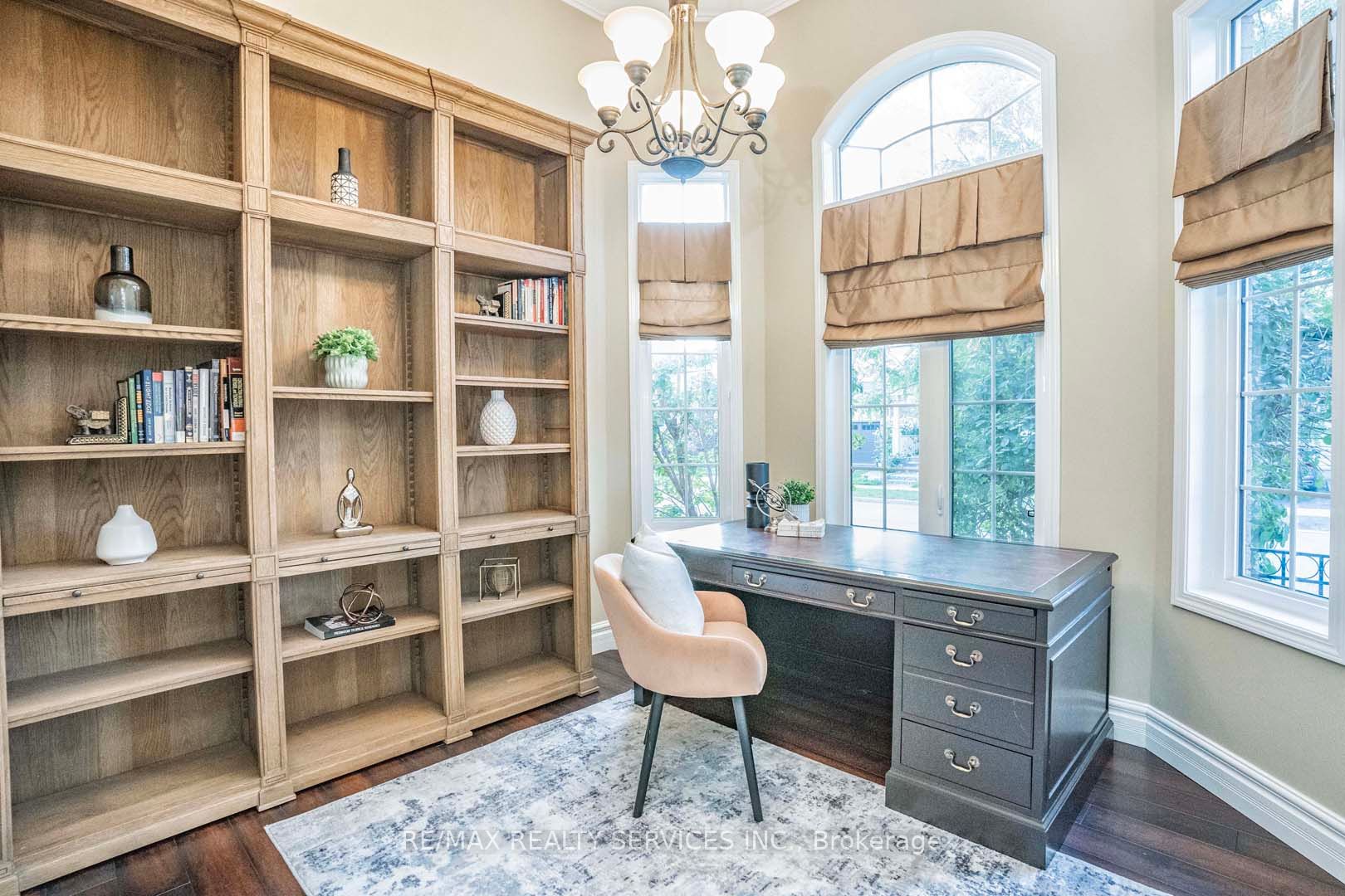501 Cusick Circle