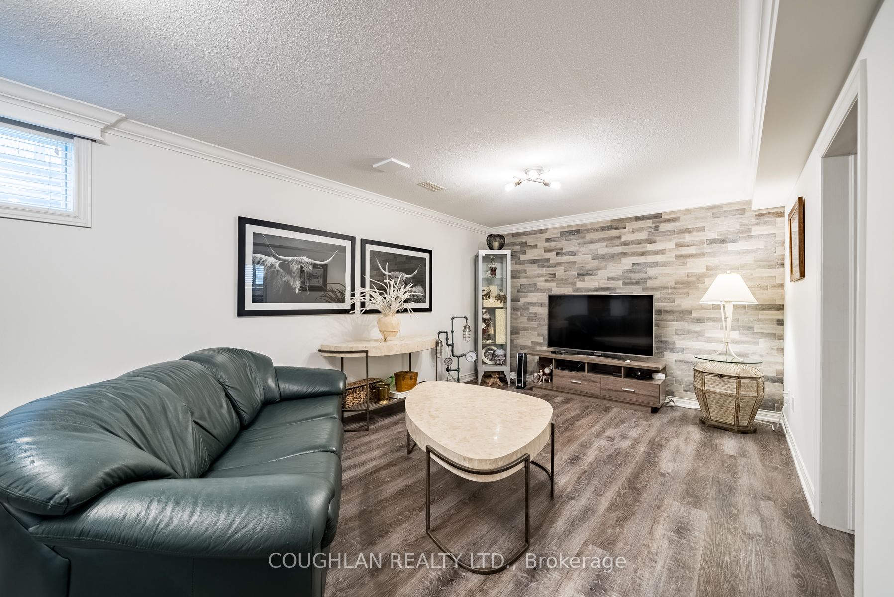 15 Woodvale Court