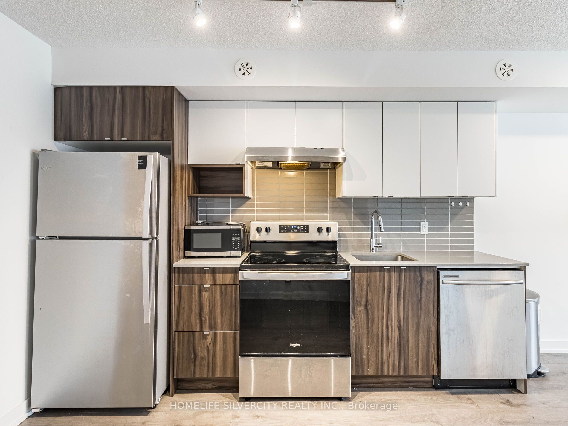 1141 Cooke Boulevard, #403