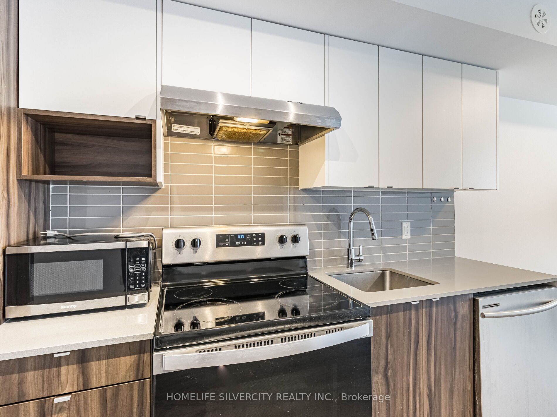 1141 Cooke Boulevard, #403