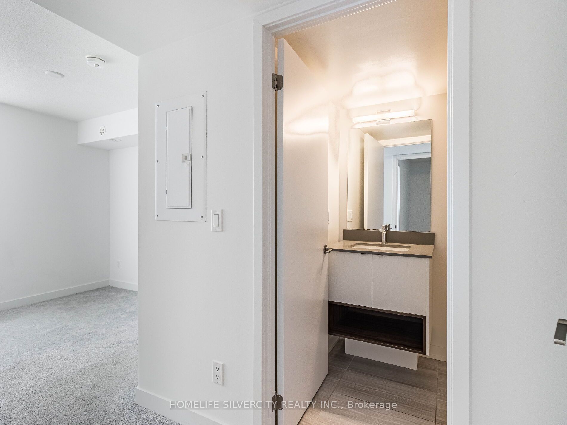 1141 Cooke Boulevard, #403