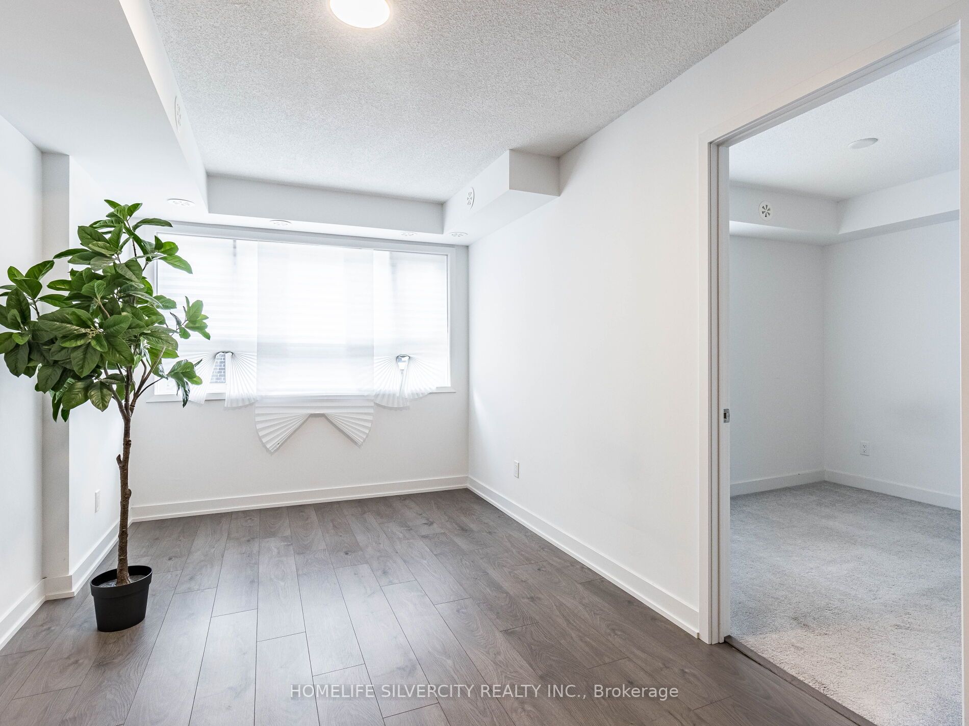 1141 Cooke Boulevard, #403
