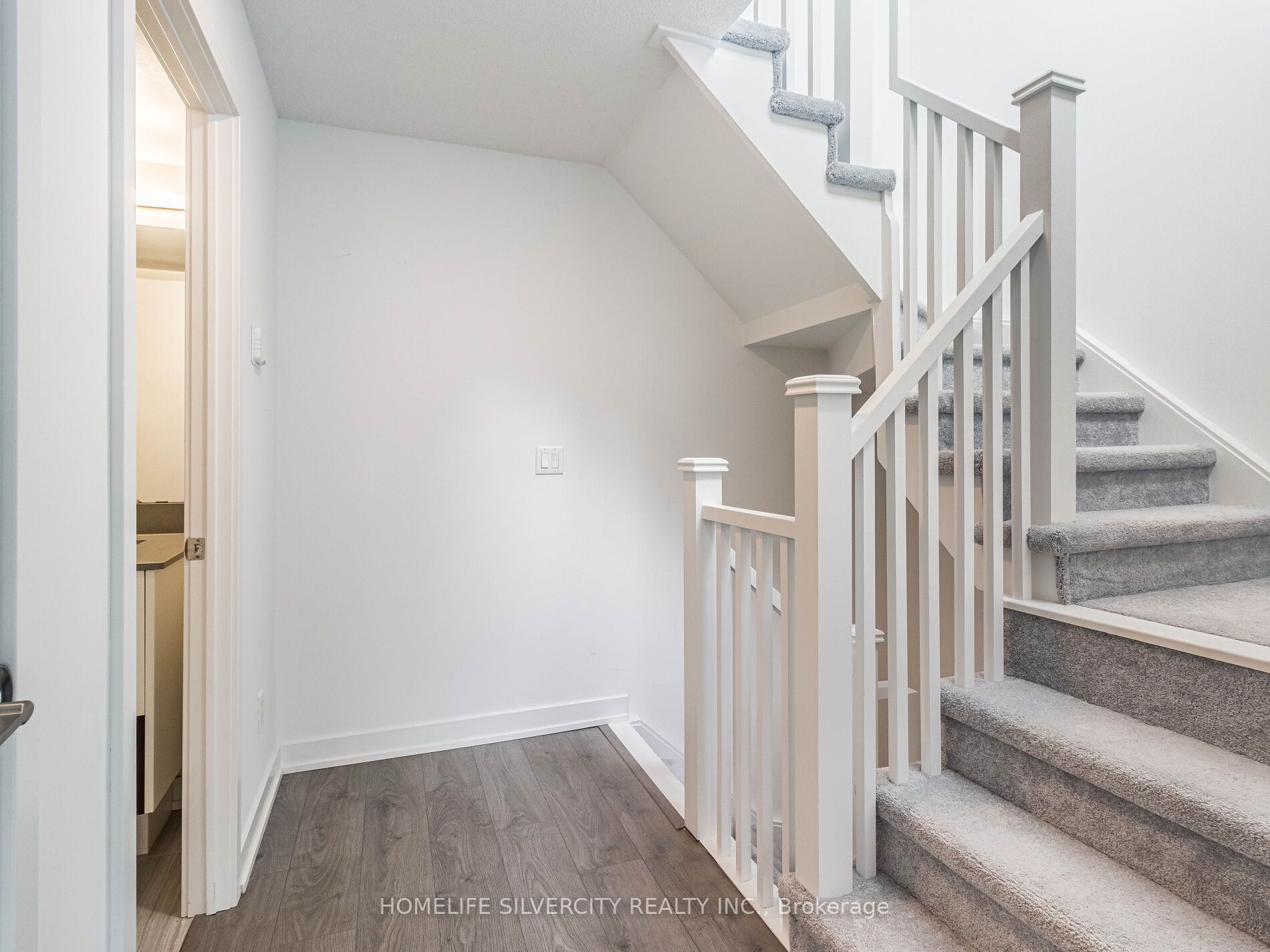 1141 Cooke Boulevard, #403