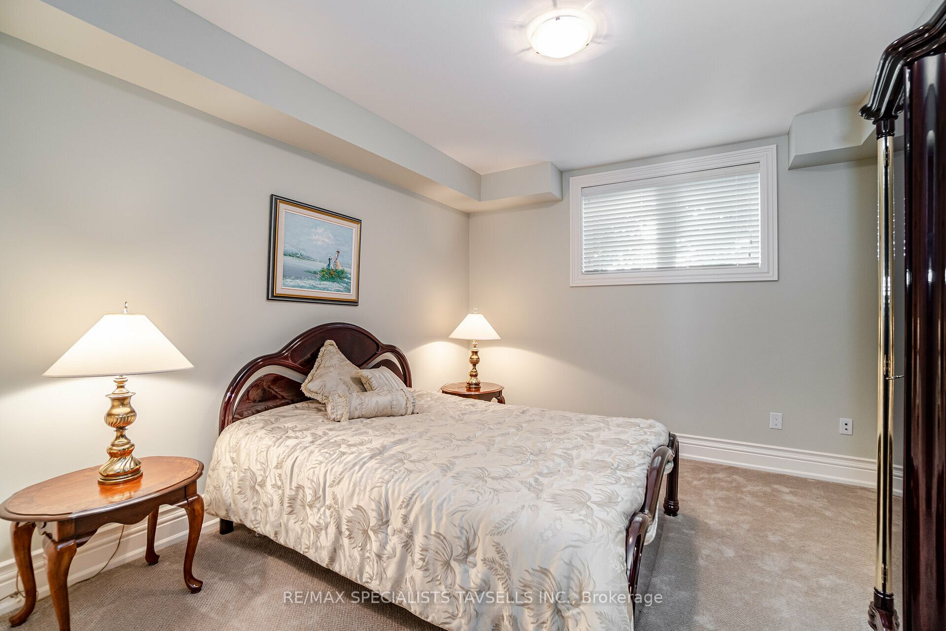 3 Castlewood Court