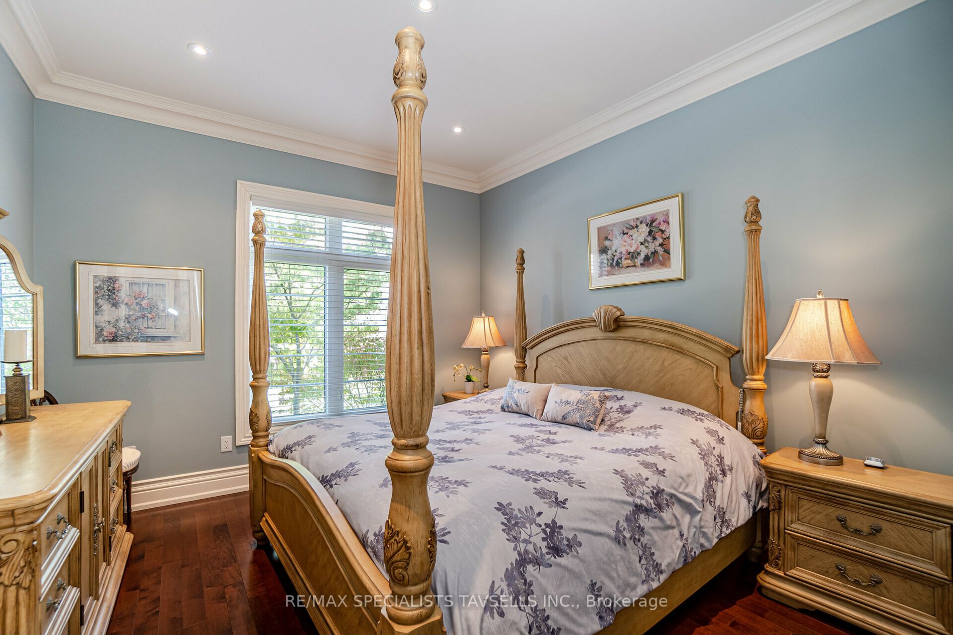 3 Castlewood Court