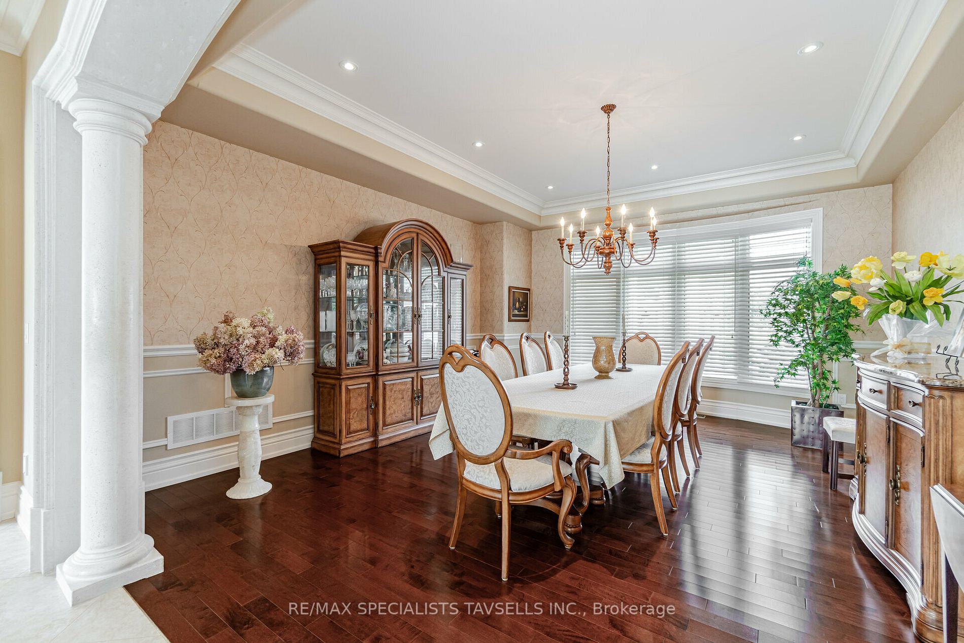 3 Castlewood Court