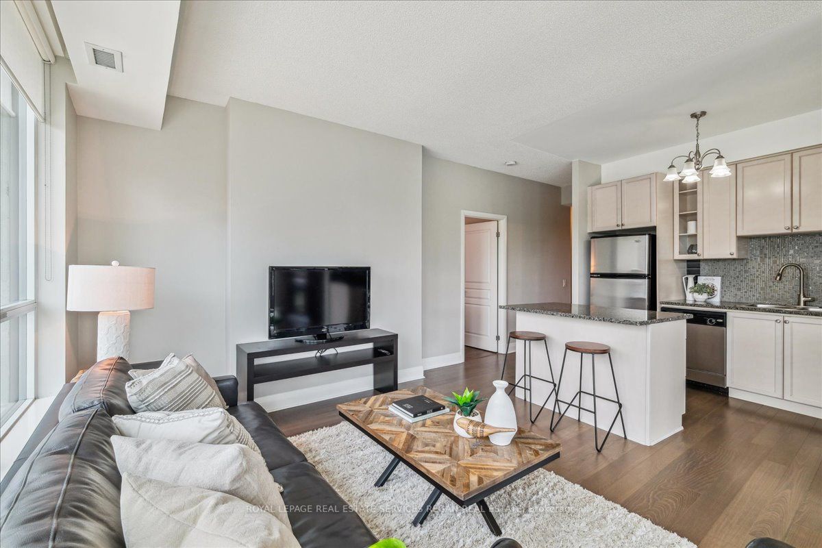 1 Hurontario St, #515
