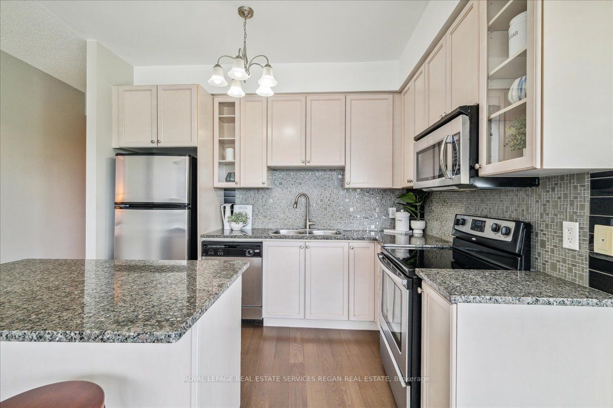 1 Hurontario St, #515
