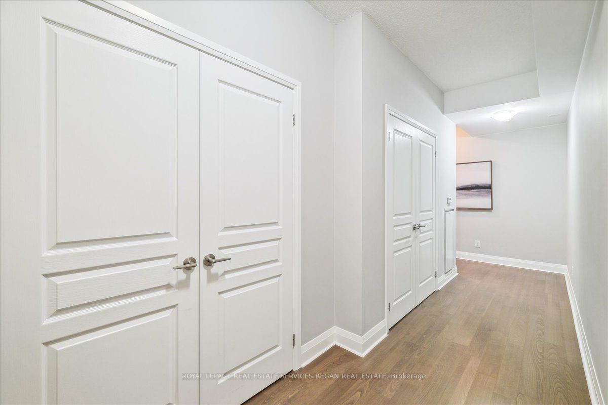 1 Hurontario St, #515