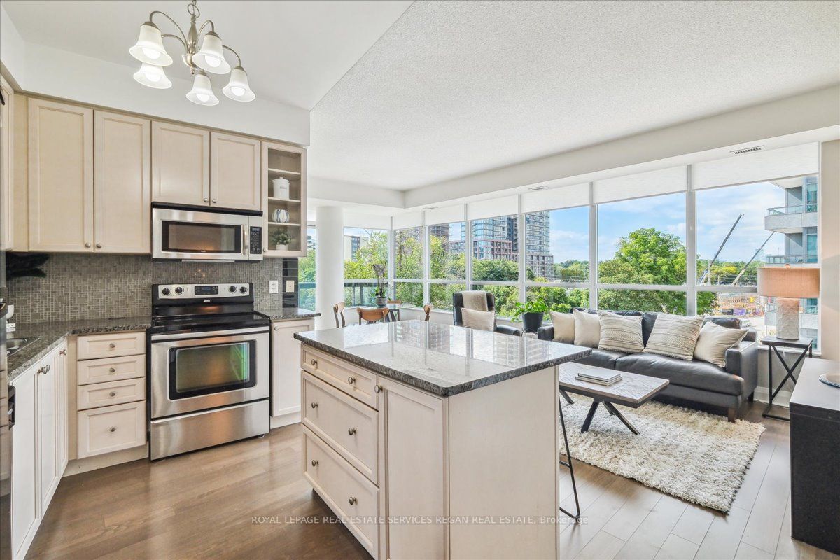 1 Hurontario St, #515