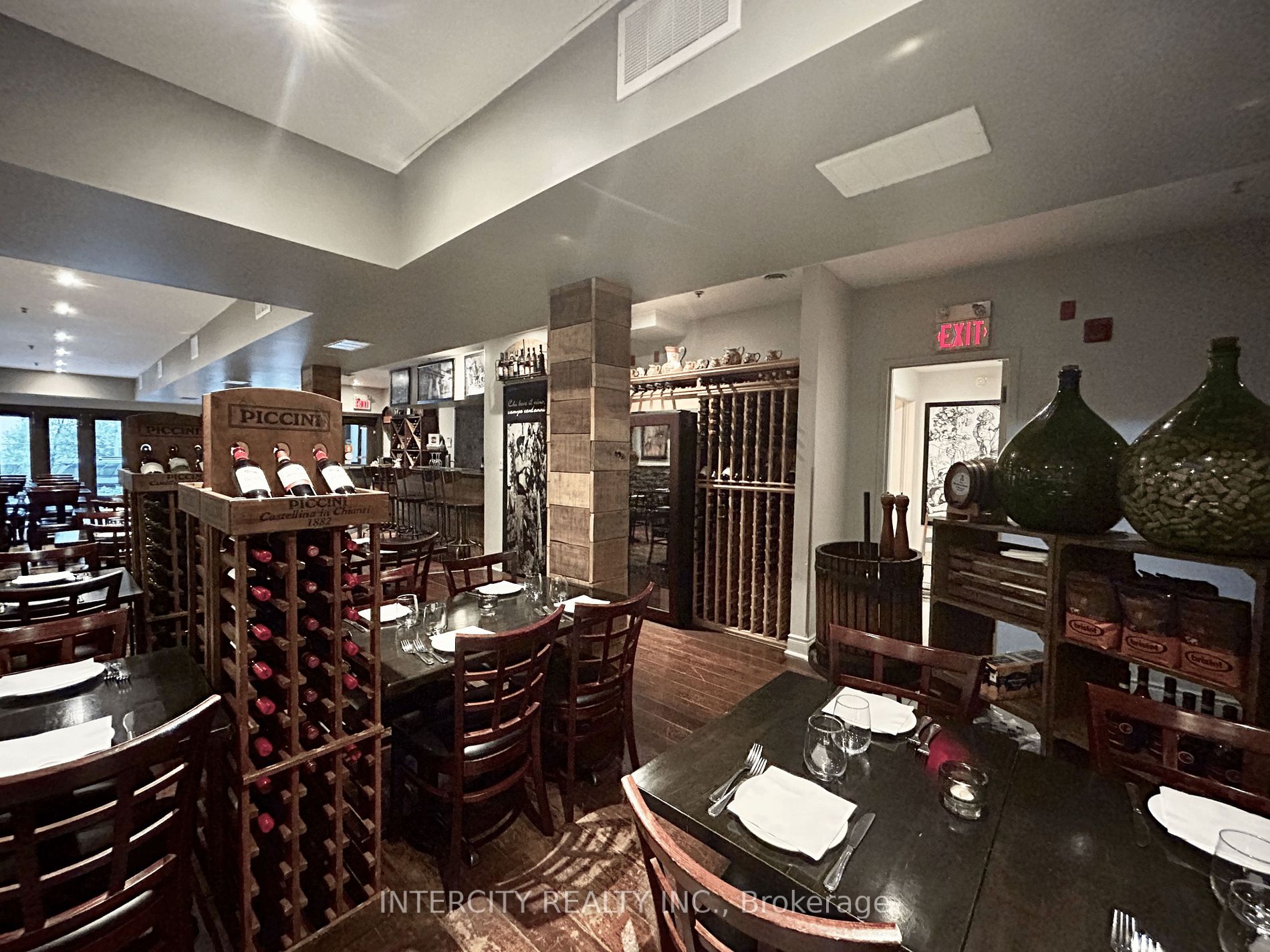 130 Thomas St, #101