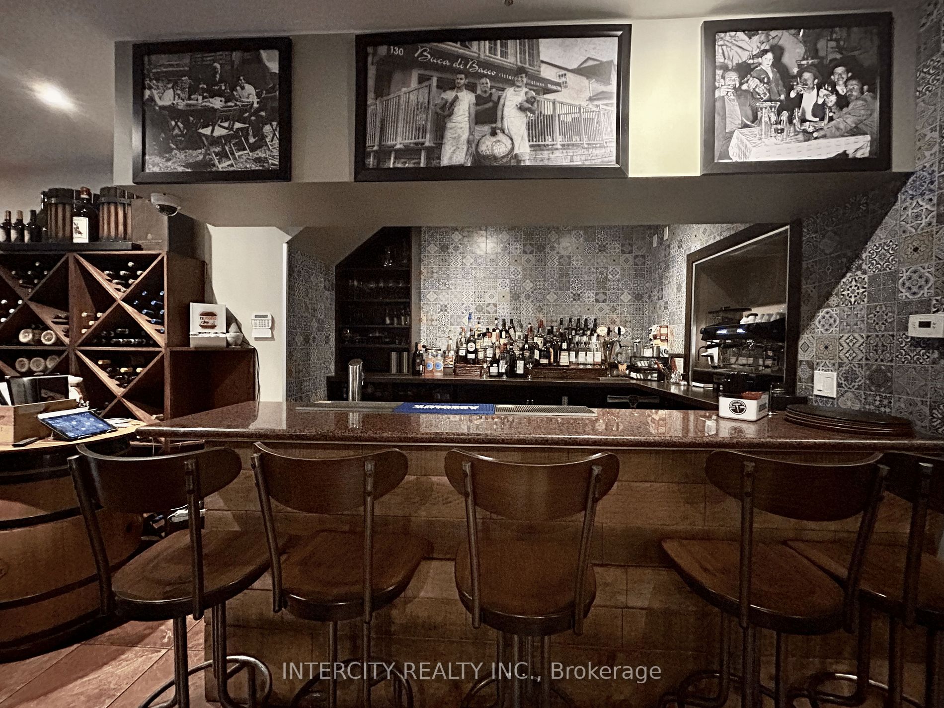 130 Thomas St, #101