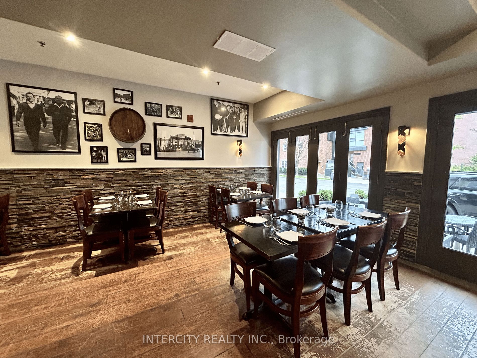 130 Thomas St, #101