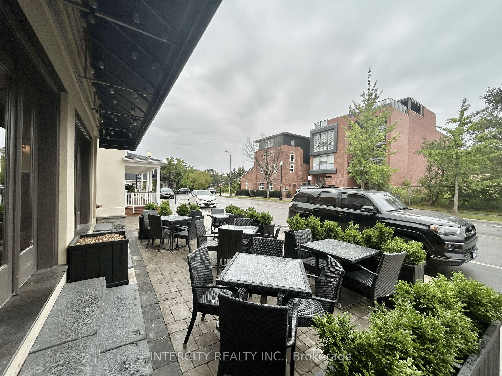 130 Thomas St, #101