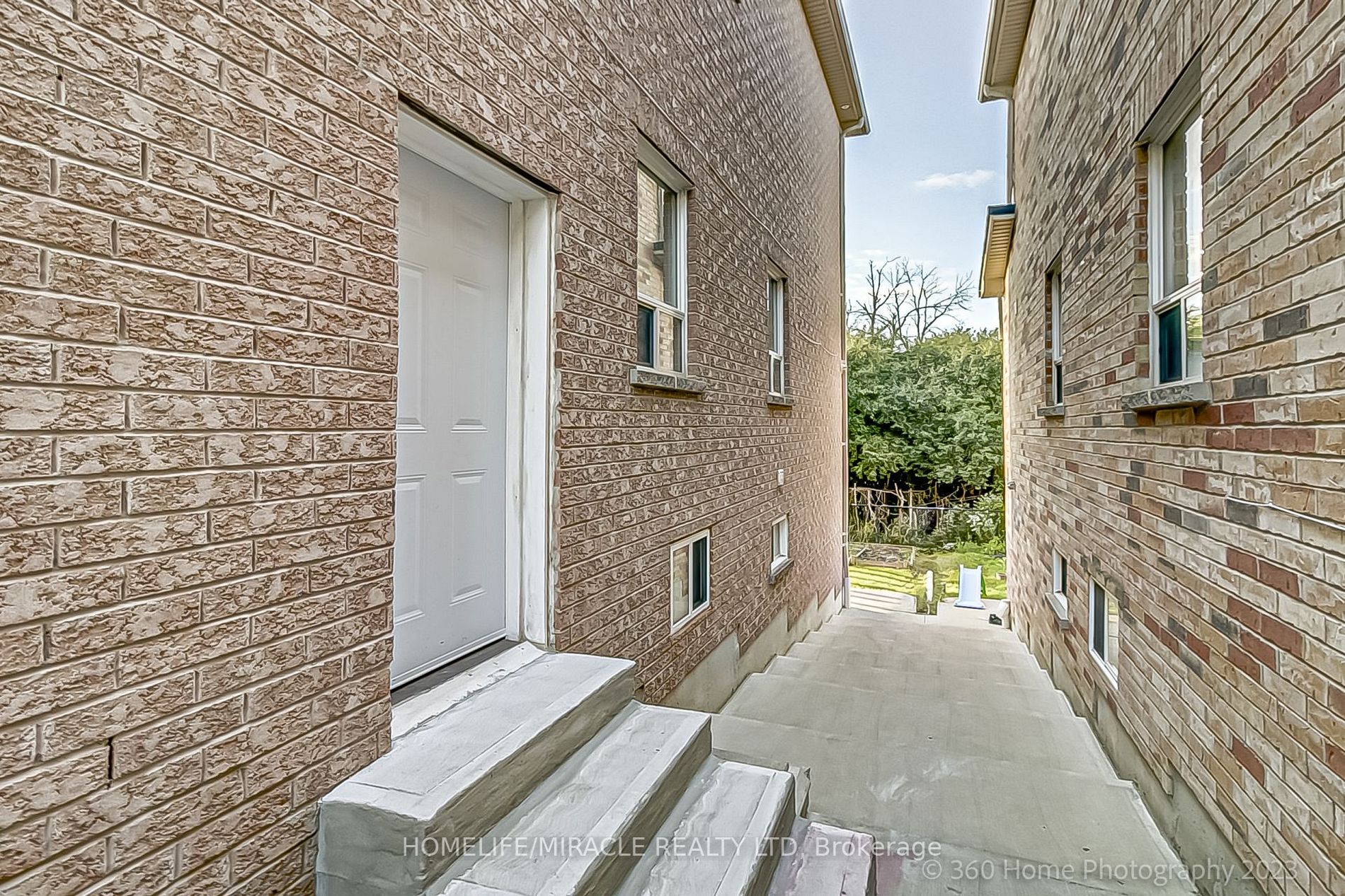 61 Haviland Circle