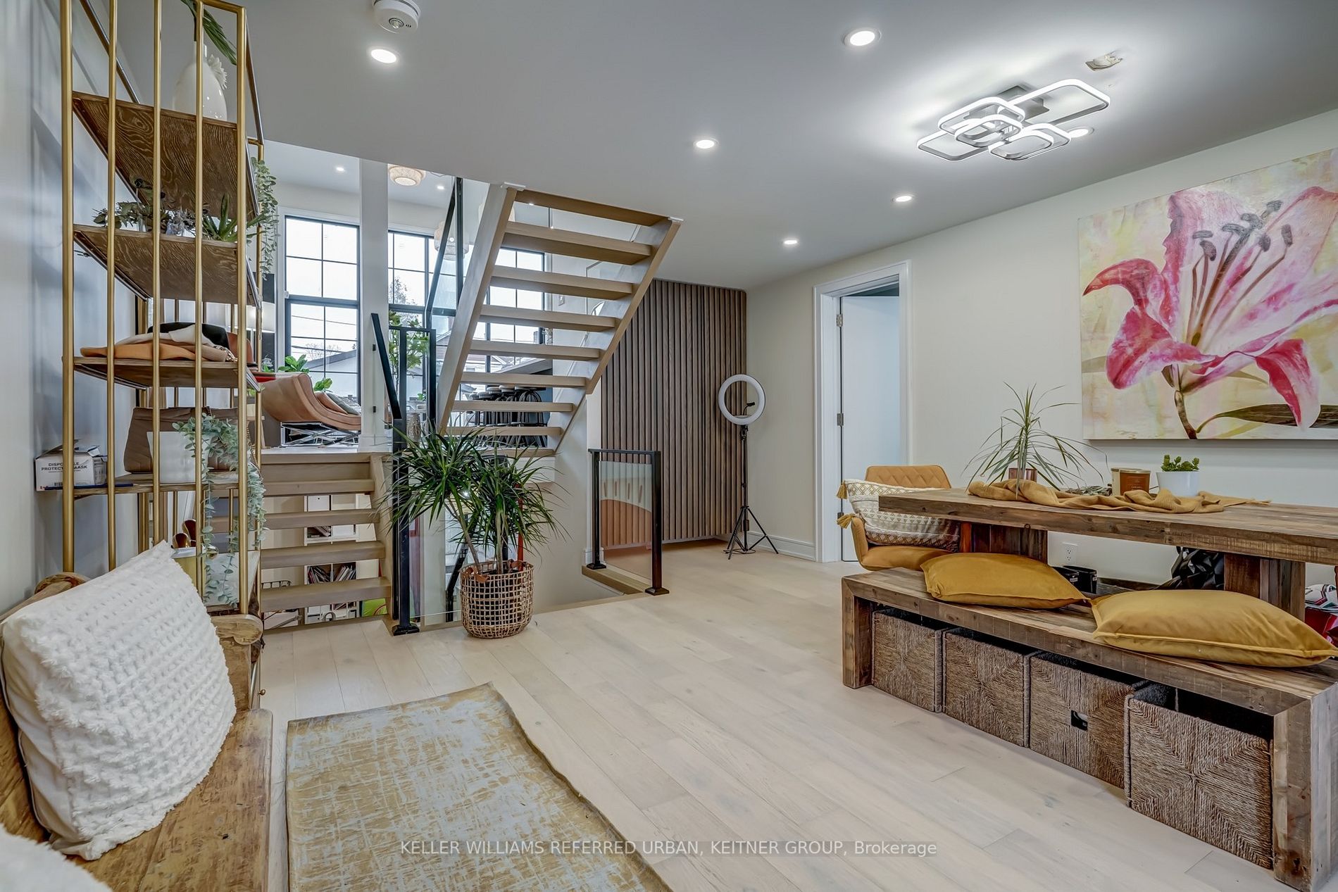 120 Fourth St