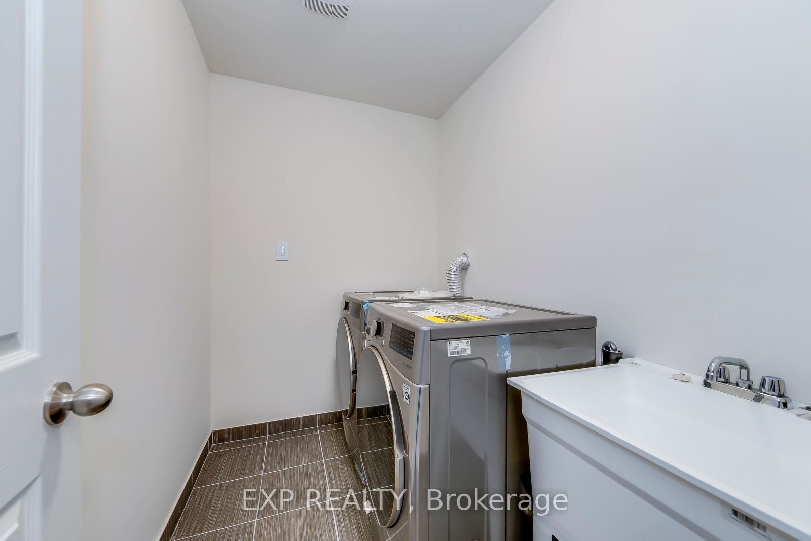 3149 Goodyear Rd